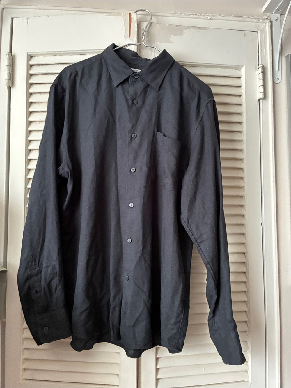 Men's Uniqlo Black Long-Sleeve Linen Button-Up Shirt